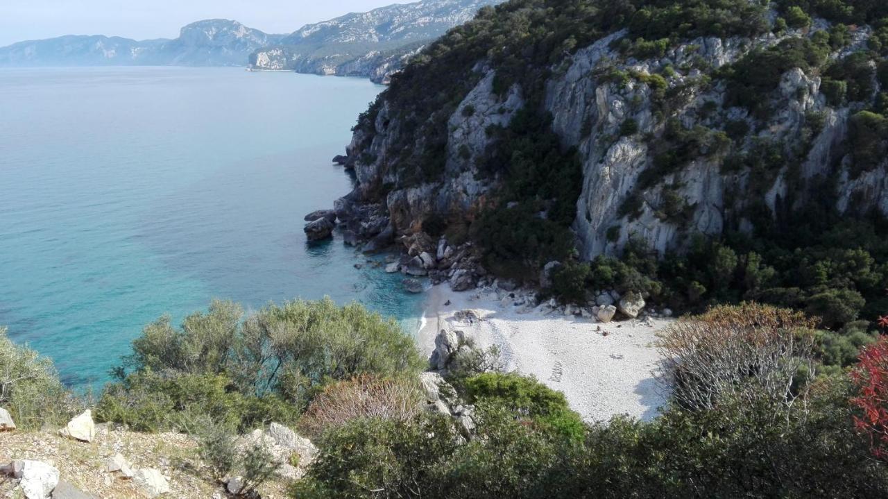 Cala Gonone appartamento a due passi dalla spiaggia Esterno foto