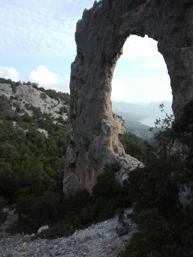 Cala Gonone appartamento a due passi dalla spiaggia Esterno foto